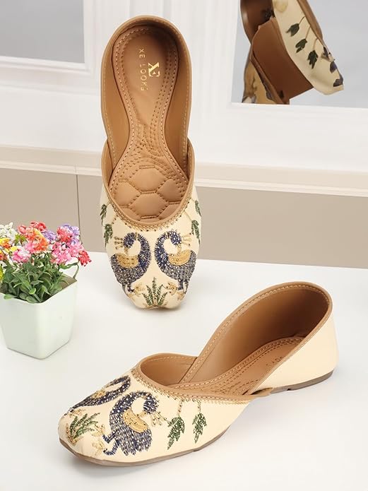 Women's Ethnic Punjabi Juttis | Traditional Slip-On Flats with Peacock Embroidery