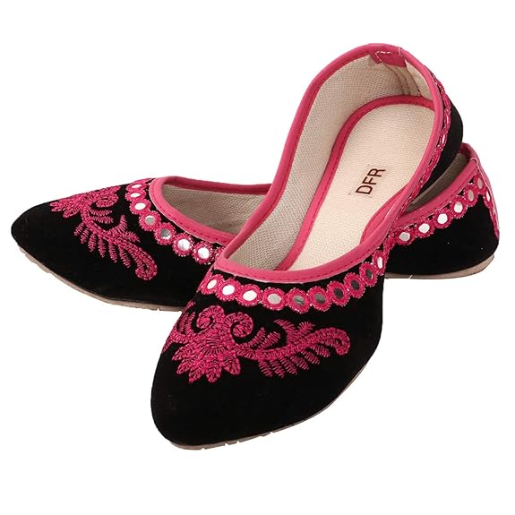 Women Jutti Velvet Belle Juti Mojari Shoe